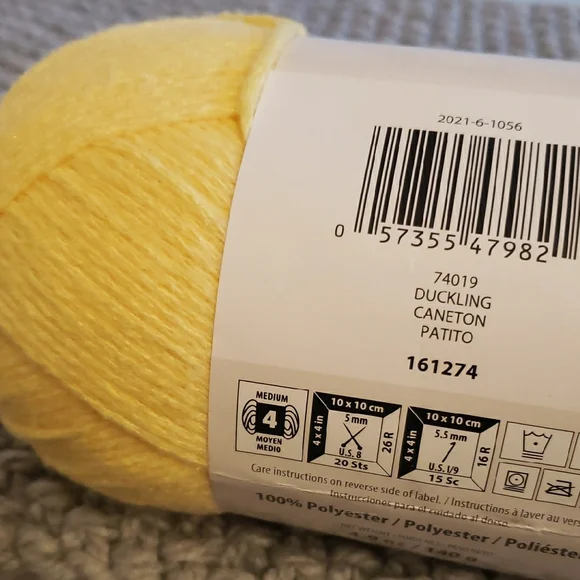 Aran Weight Yarn Bundle - Picture 3 of 5